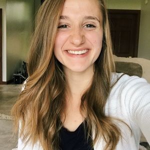 Meet your Posher, Christina